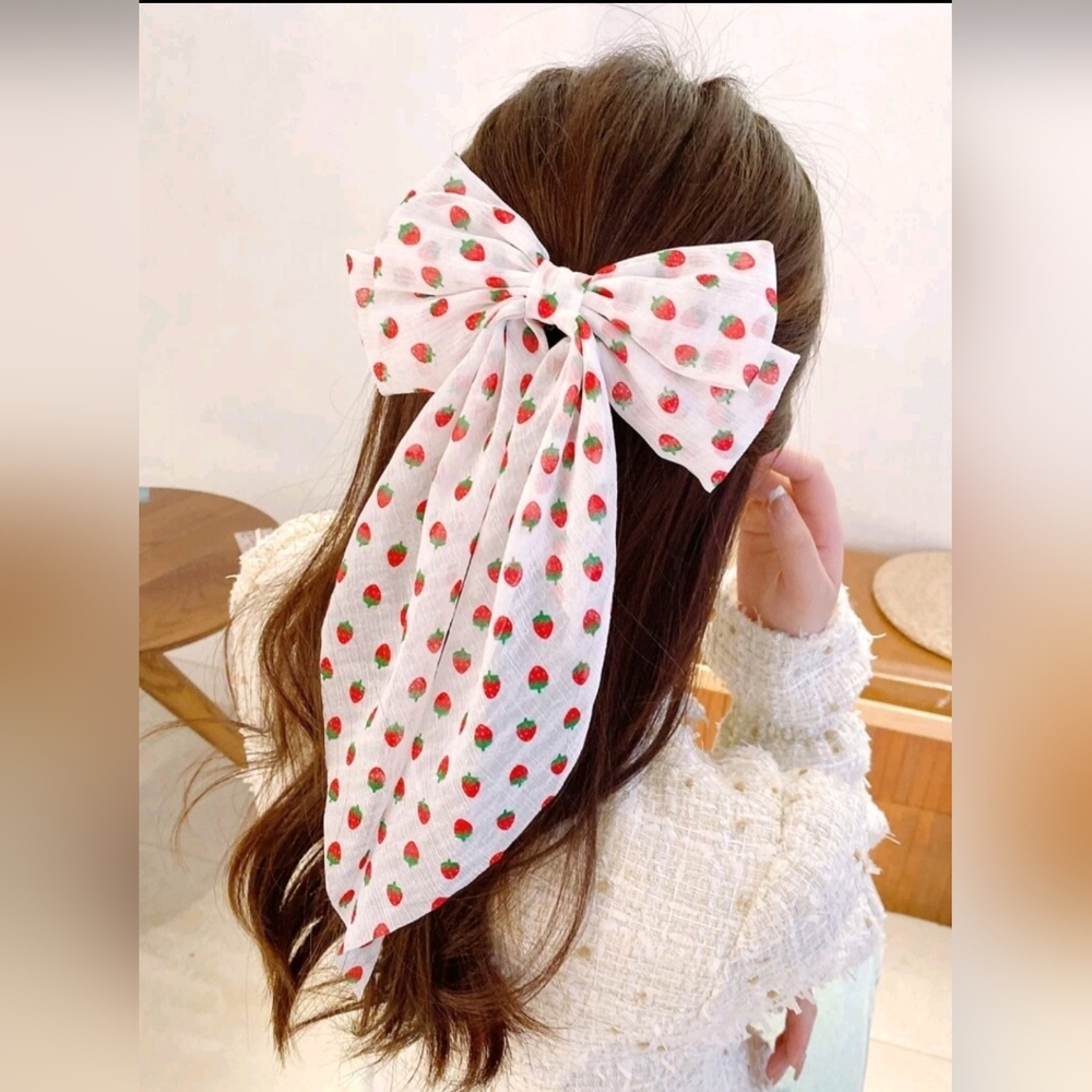 Strawberry Print Bow Decor Hair Clip